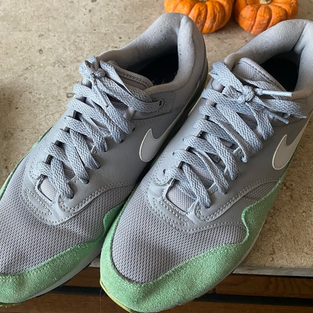 Nike shoes size US 8 men